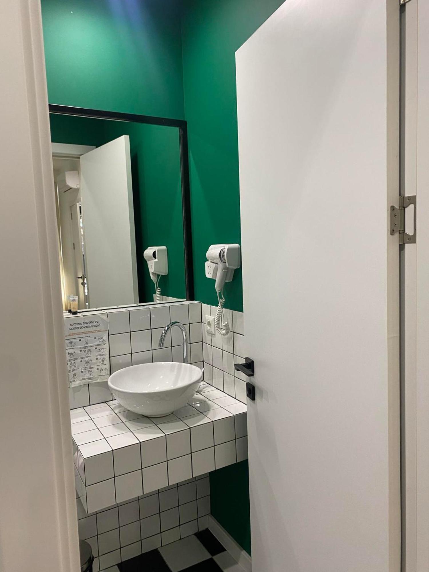 Vere Side Hotel Tbilisi Ngoại thất bức ảnh
