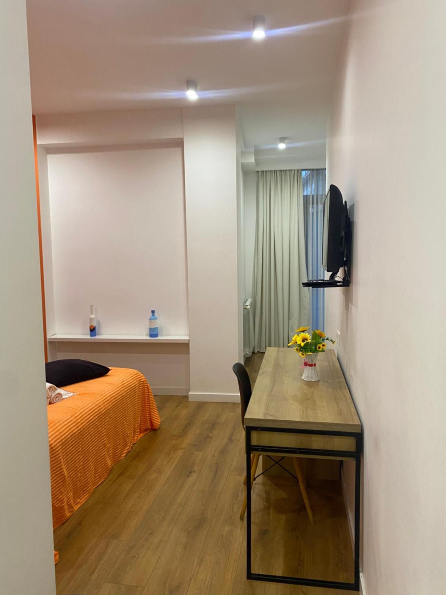 Vere Side Hotel Tbilisi Ngoại thất bức ảnh