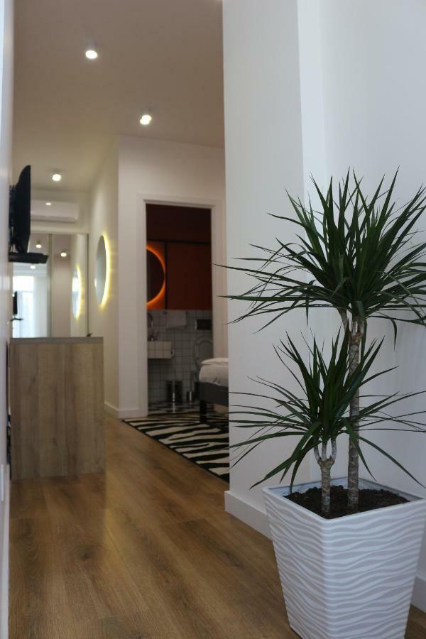 Vere Side Hotel Tbilisi Ngoại thất bức ảnh